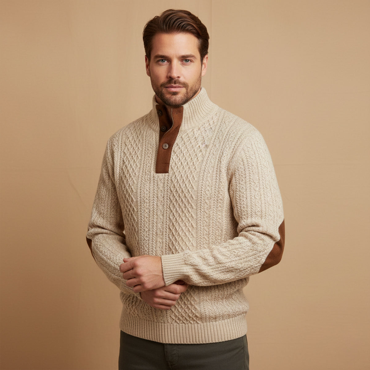 Cardigan a trecce con bottoni sul davanti